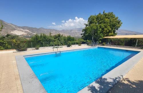 Padul Villa | Casa rural en Padul entre Sierra Nevada y la Costa