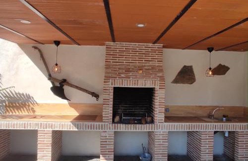 Cadalso de los Vidrios House | Casa Rural Mirando a Gredos