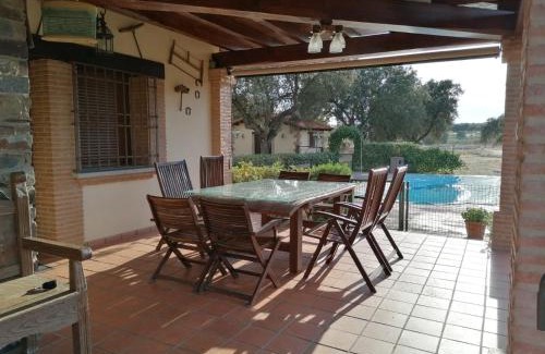 Torrecillas de la Tiesa Villa | Casa rural Suerte de los Mozos
