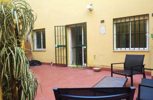 San Lorenzo Apartment | Casa Santa Ana. Patio Privado