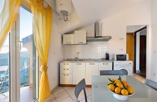 Ranzi Apartment | "Casa Santi Appartamento Limone" with Sea View, Pool, Balcony & Wi-Fi