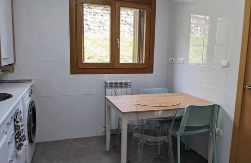 Gavin House | Casa Sonxu - The Pyrenees at your feet