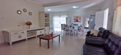 Ingleses do Rio Vermelho House | Casa temporada condomínio -ingleses Florianópolis-SC