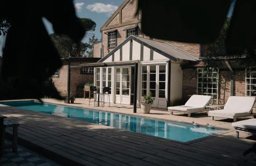 Benavidez Bed & Breakfast | Casa Tenis Hotel & Club