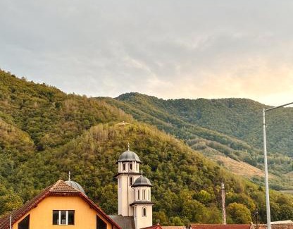Sadu House | Casa Ursului - Rustic house in traditional village