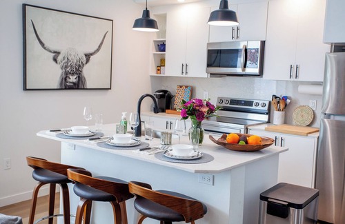 Buckman Neighborhood House | Casa Vaca 3 Story Townhome in the Heart of Kerns East Side Foodie Heaven