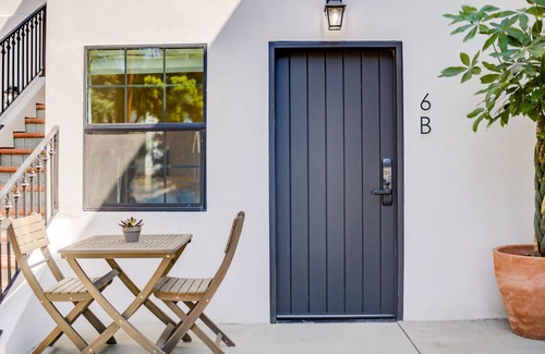 Upper East Apartment | Casa Valerio Unit 6B-Boutique Suite in Downtown Santa Barbara