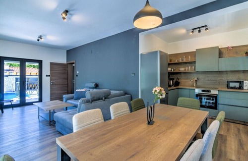 Novi Vinodolski Villa | Casa Verde with pool&whirpool by Villas Guide