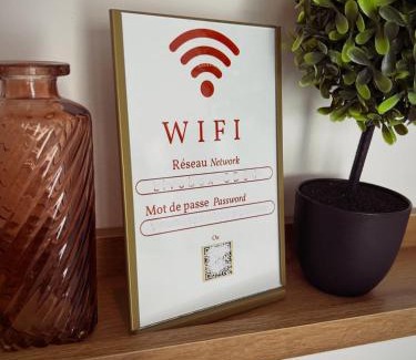 Ruelle-sur-Touvre Apartment | Casa Victoria