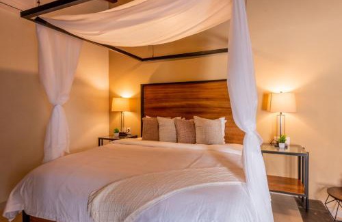 Downtown Puerto Vallarta House | Casa Victoria Malecón - Adults Only