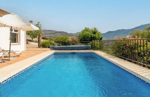 Vinuela Villa | Casa Villa Rosa Viñuela by Ruralidays