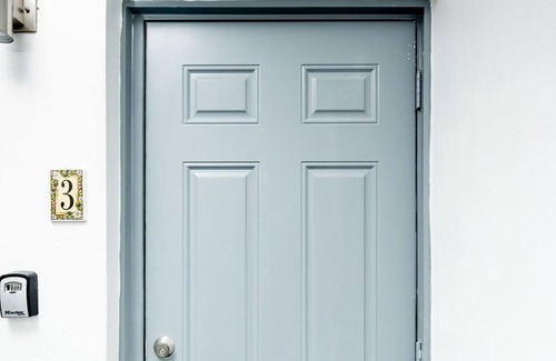 Coral Heights Apartment | Casa Zebra Giant Studio Few Mins Away From The Beach