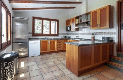 Palma de Gandia Villa | CASABRA - Villa with private pool in Urb. Monterrey, Palma de Gandia. Free WiFi