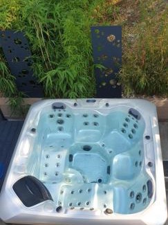 Les Michels Cabin | CasaCosy