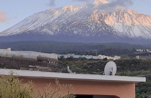 Icod de los Vinos House | Casafavorita - Holidays with sea and Teide view for two