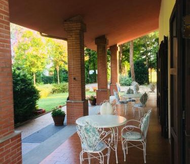 Ponte Della Pietra Bed & Breakfast | Casale del fattore