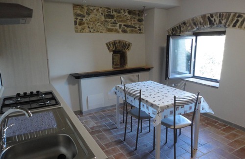 Castelnuovo Magra Apartment | CASALE IN SASSO AMONG LIGURIA AND TUSCANY, CASA DELL 'ANGELO (Apartment 1/3)