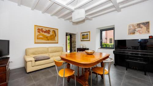 Ceccano Villa | Casale Paolina by Rentbeat