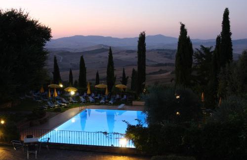 San Quirico d'Orcia Hotel | Casanova - Panoramic Rooms and Suites
