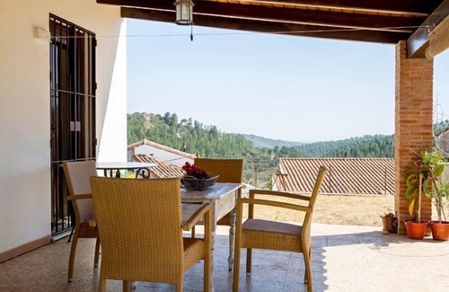 Santa Ana la Real Cottage | Casas Rurales Los Montes for 8 people