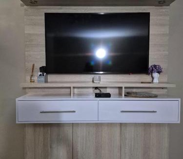 Pollok Beach Apartment | Cascades 103