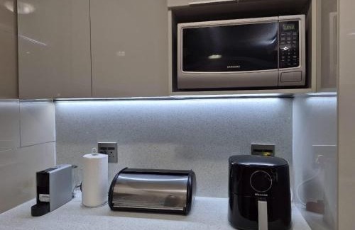 Pollok Beach Apartment | Cascades 103