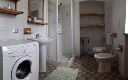 Collina del Negro House | CASCINA SAN SECONDO