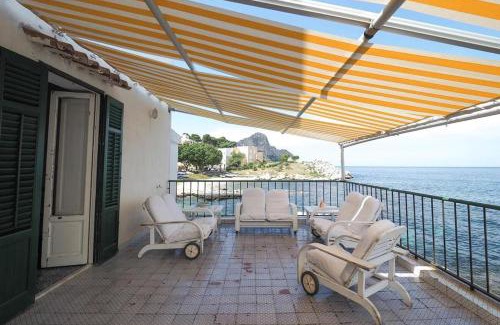 Porticello Apartment | Casetta Bianca Sant'Elia