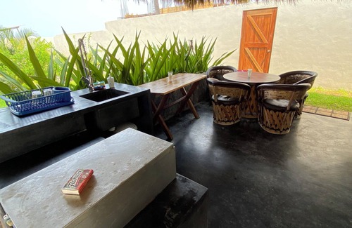 Saladita House | Casita Tabachines. Cozy studio with palapa, dipping pool, walk to the break