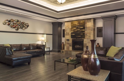 East St. Louis Hotel | Casino Queen Hotel