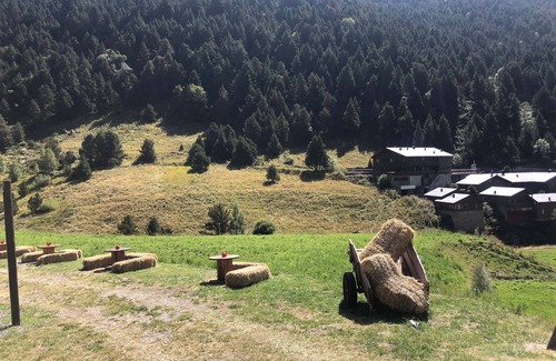 Soldeu Cabin | Casita de madera a Peu del Riu Incles. Sol y Nieve