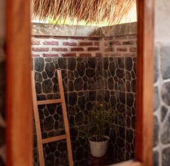 Maumere Hotel | Cassabonelly