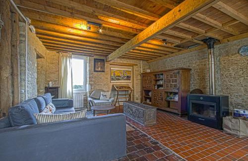 Formigny House | CASSANDRE'S HOUSE garden & parking