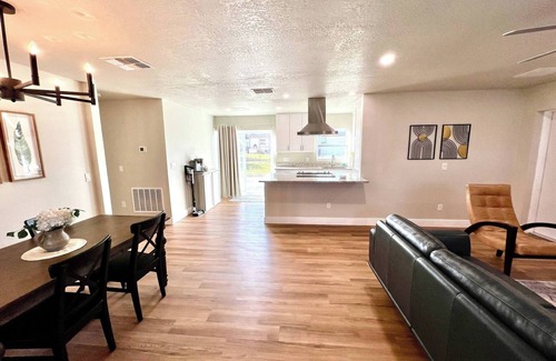 Casselberry House | Casselberry Commons 2/2