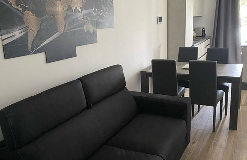 Cassino House | Cassino - Grey Apartment - Gari Park