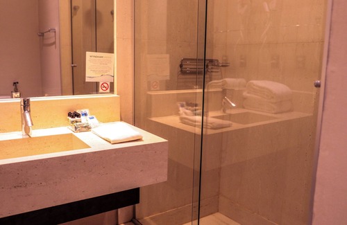 Funcionarios Hotel | Cassino Tower Savassi Antigo Tryp by Wyndham