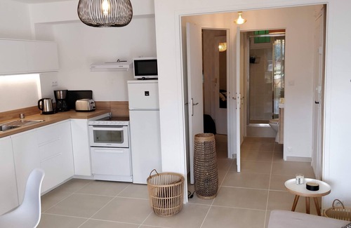 Cassis Apartment | Cassis center apartment la rade, behind the harbor, nice view and parking