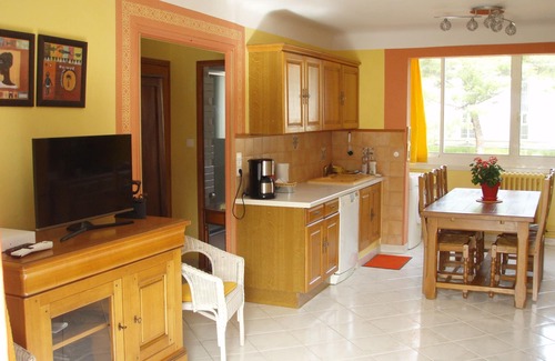 Cassis Apartment | Cassis T3 sea view near the beach and creeks