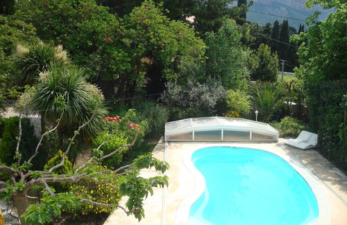 Cassis Villa | Cassis Villa for 12 people, with pool, 5 min away from the village and the beach