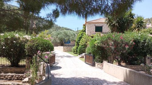 Limni Keri Apartment | Castello Bellos Villas