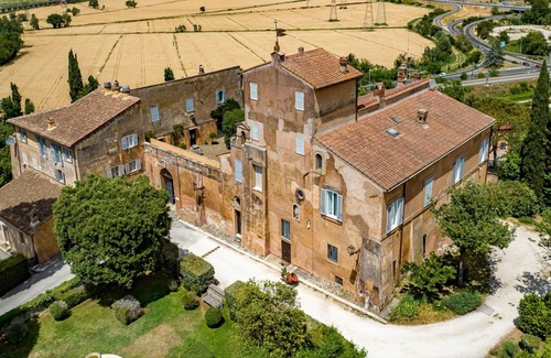 Zona III Marcigliana Apartment | Castello del Duca - Conte Comfort Suite