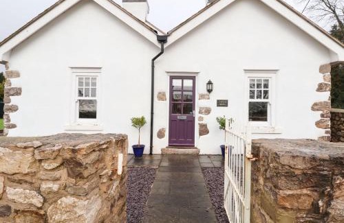 Meliden House | Castle House