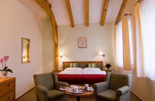 Prague 8 Hotel | Castle Residence Praha