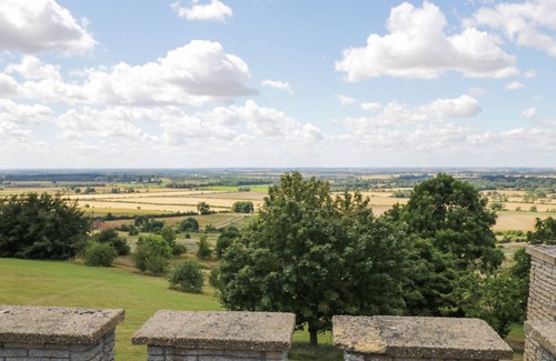 Nettleton Cottage | CASTLE TOP RETREAT, family friendly in Nettleton, Lincolnshire