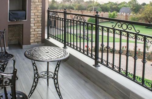 Roodeplaat Apartment | Castle Walk Estate