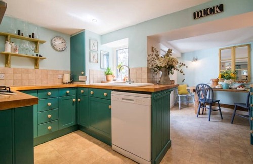 Castleton Cottage | Castleton Derbyshire Peak District Cottage ❤️ Dogs