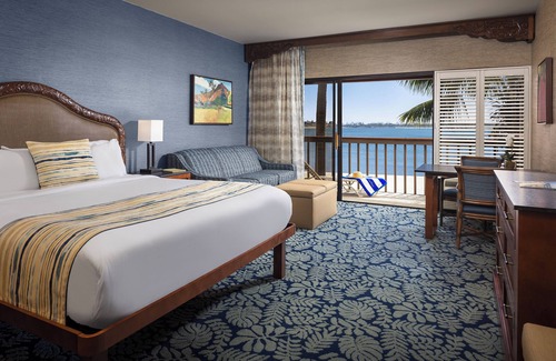 Crown Point Resort | Catamaran Resort and Spa