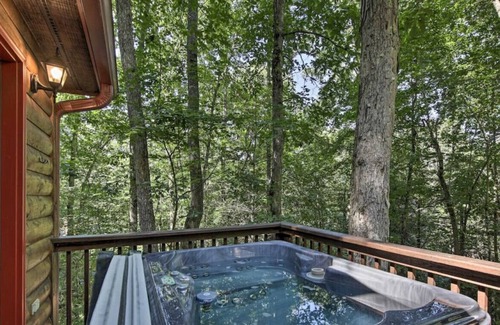 Cashes Valley Cabin | Catching Fireflies · A Family Getaway with Hot Tub | Games | BBQ Grill