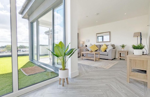 Chichester House | Cathedral View