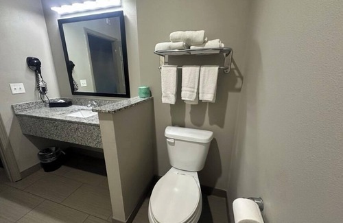 Tulsa Hotel | Catoosa Inn & Suites